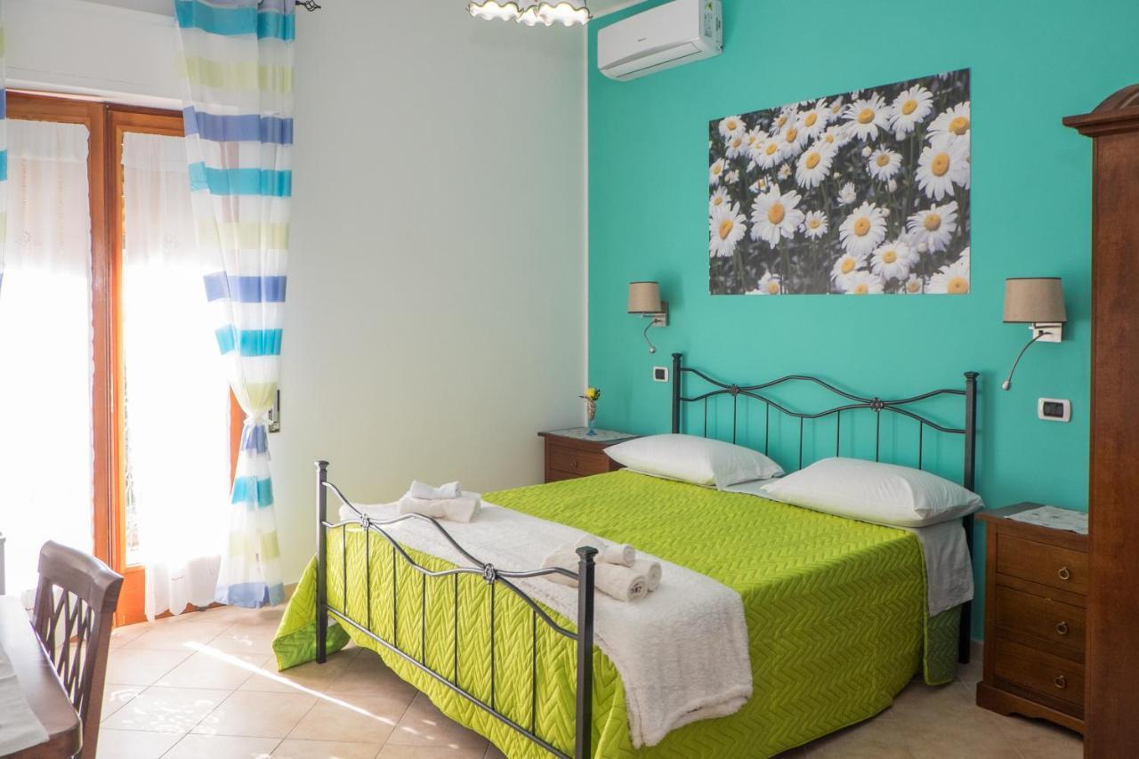 Vivere A Colori Вико Екуензе Екстериор снимка
