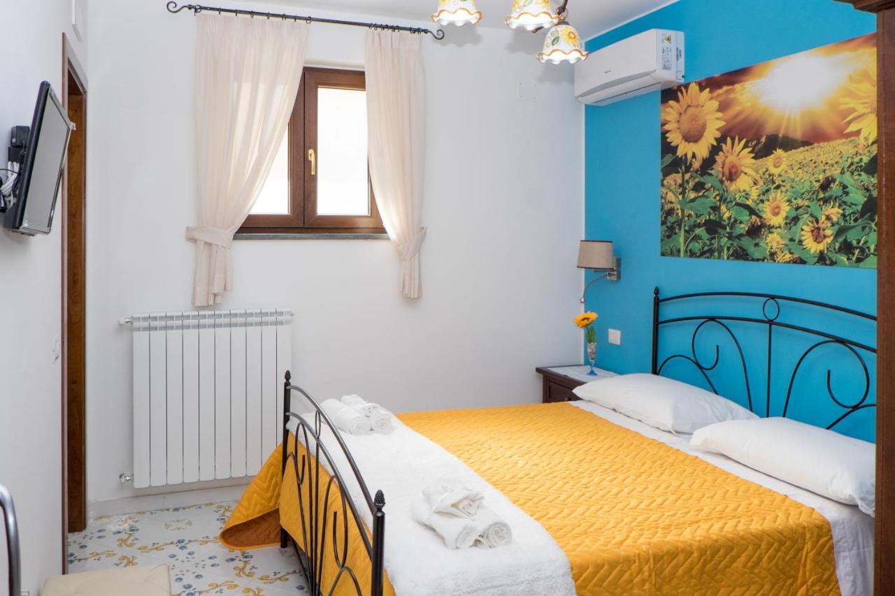 Vivere A Colori Вико Екуензе Екстериор снимка