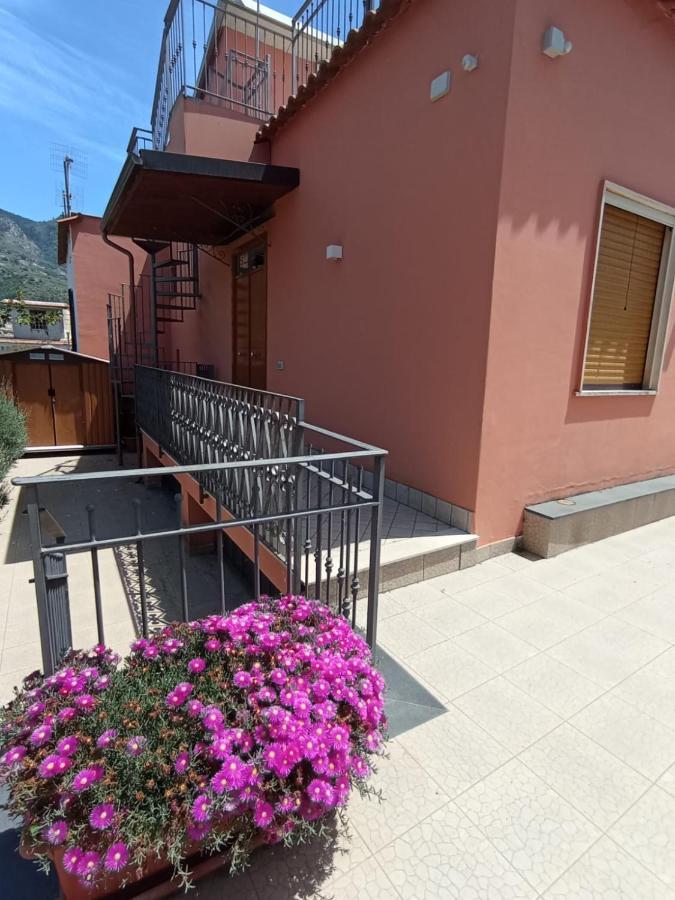 Vivere A Colori Вико Екуензе Екстериор снимка